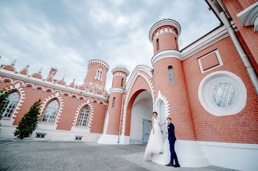 Fotógrafo de casamento Viktoriya Maslova (bioskis). Foto de 22 de agosto 2017