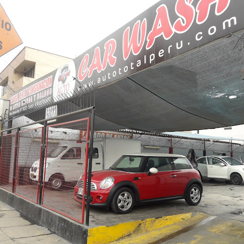 Opiniones de Auto Total en Santiago de Surco - Servicio de lavado de coches