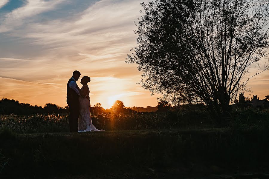 Wedding photographer Liz Greenhalgh (lizgreenhalghph). Photo of 29 September 2023