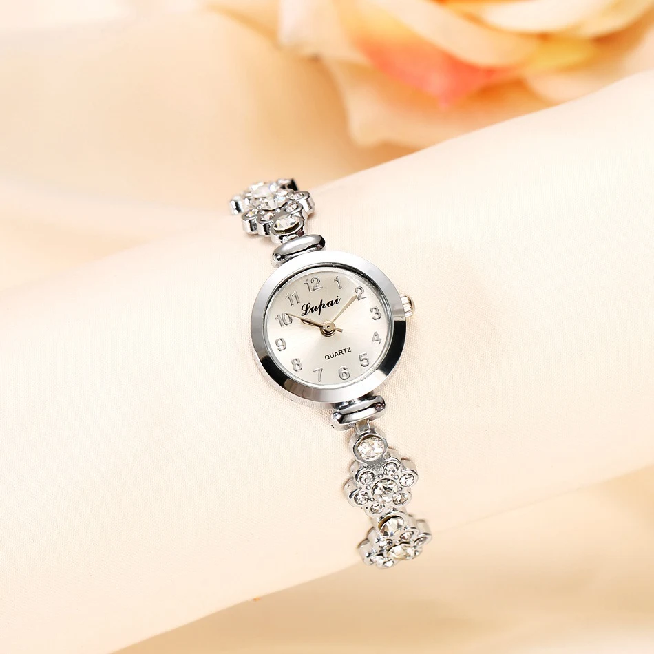Brand hot selling pearl series fashion watch wholesale temperament women watch fashion quartz watch fashion bracelet wat
