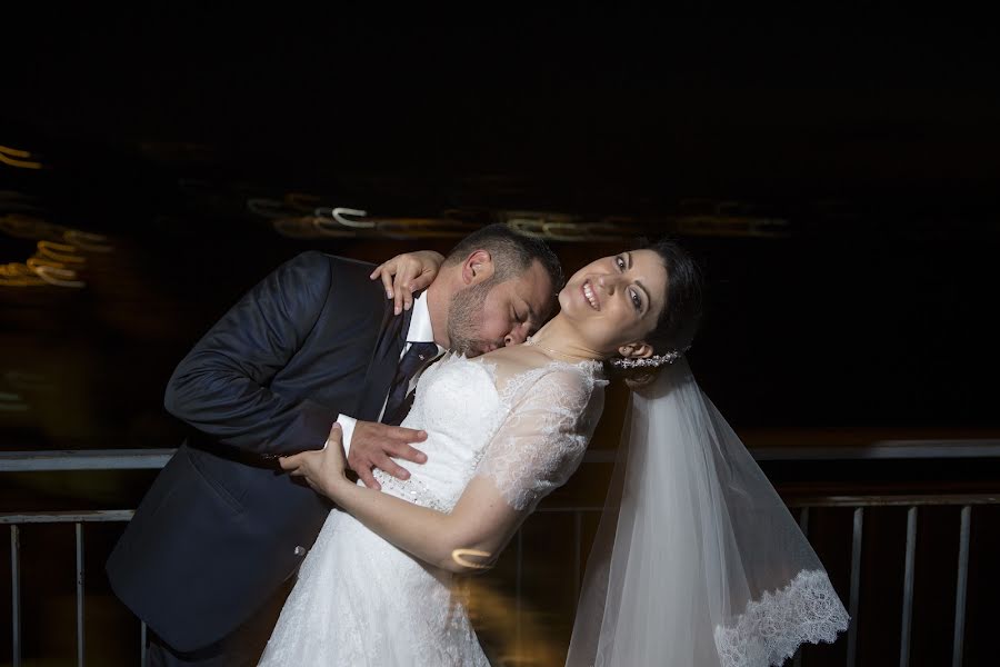 Fotógrafo de casamento Luigi Latelli (luigilatelli). Foto de 31 de outubro 2016