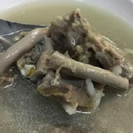 台北橋頭滷肉飯