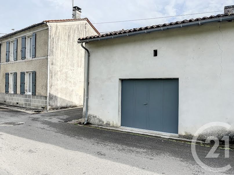 Vente maison 3 pièces 95 m² à Gensac-la-Pallue (16130), 159 900 €