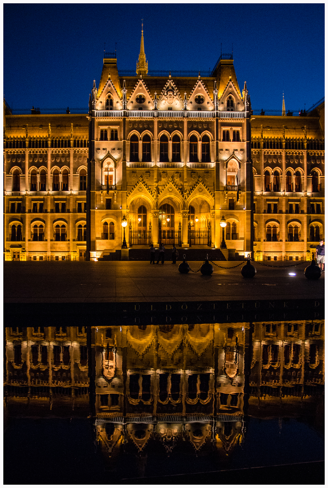 Budapest at night di E l i s a E n n E