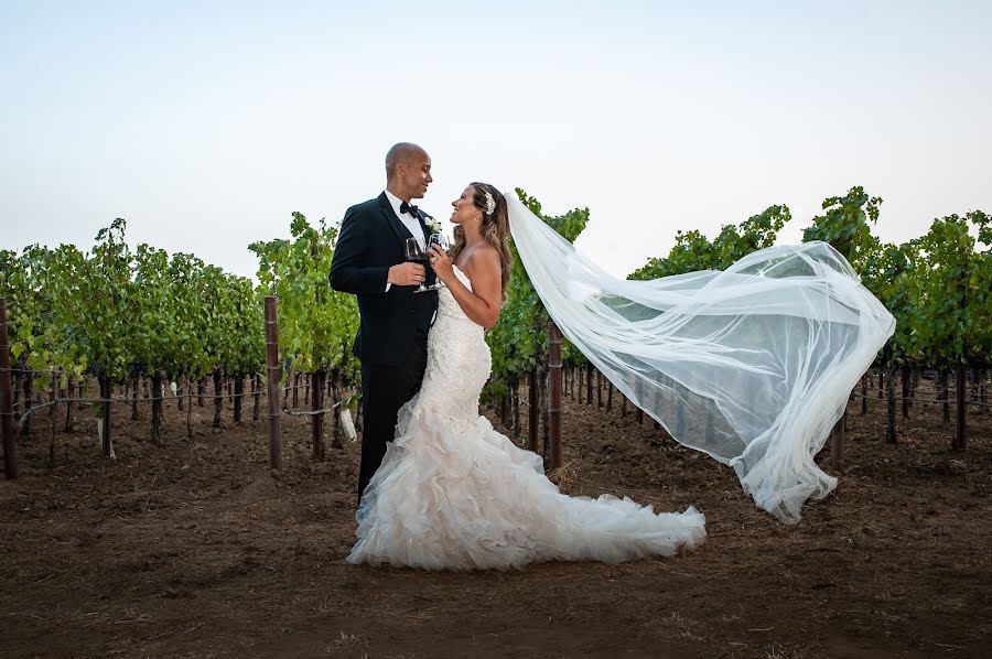 Fotógrafo de casamento Antonio Leon (napaweddingco). Foto de 5 de janeiro 2020