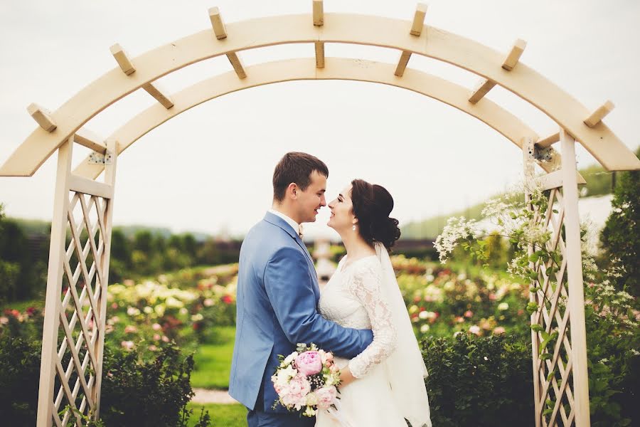 Fotógrafo de casamento Vlada Smanova (smanova). Foto de 15 de agosto 2016