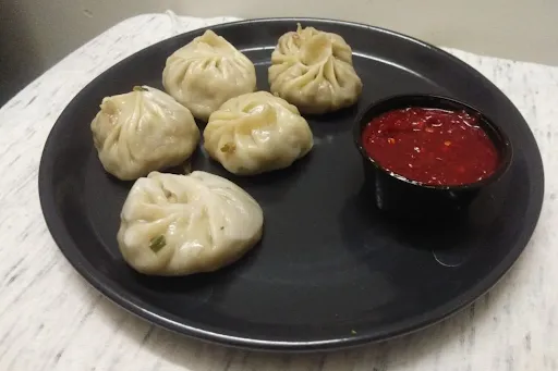 Veg Steamed Momos [15 Pieces]