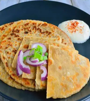 Pyaj(Onion) Parantha