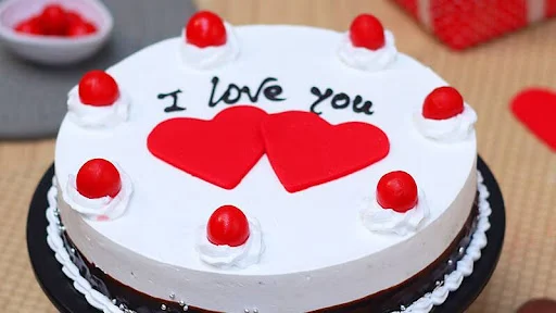 Heart Shape Love Cake [500 Grams]