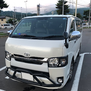 ハイエースバン GDH206V