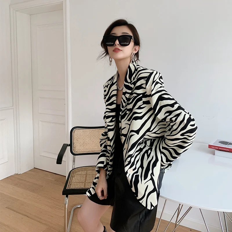 French Slim Zebra Modèle décontracté petit costume