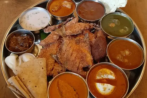 Dashavatari Thali