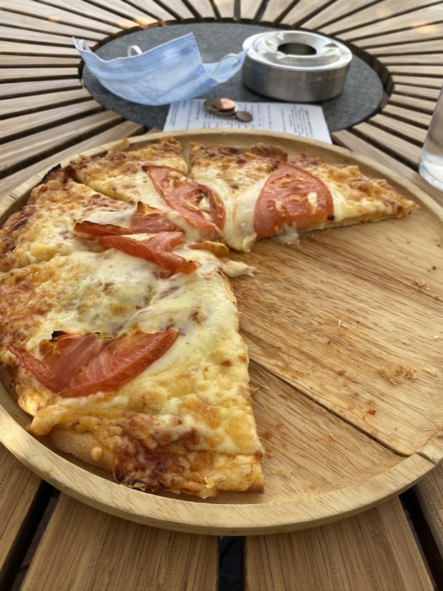 Gluten-Free Pizza at Δ. ΘΑΝΟΠΟΥΛΟΣ Α.Ε.