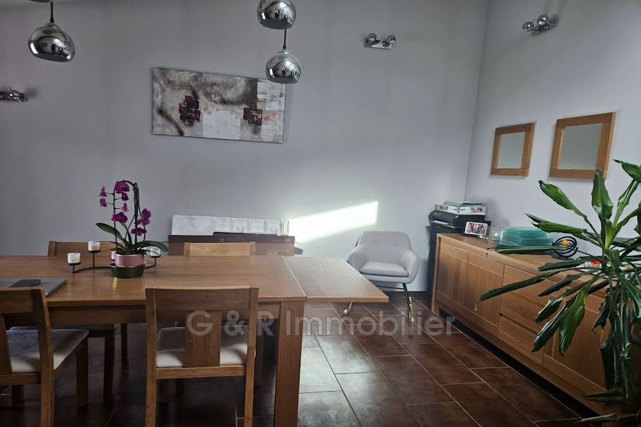 Vente propriété 8 pièces 200 m² à La Bouilladisse (13720), 548 000 €