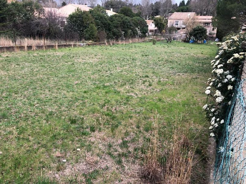 Vente terrain  542 m² à Montbazin (34560), 265 000 €