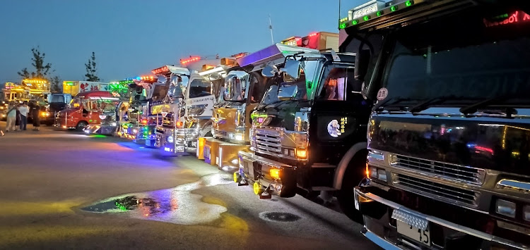 ヴェゼルの肥後アートクラブチャリティイベント・くまモンポート八代・#デコトラ・護衛艦コラボ・おおが温泉に関するカスタム事例の投稿画像18枚目