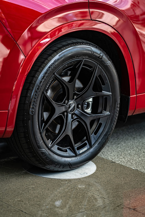 MAZDA3のホイールショット・ホイール写真館・RMP 028F・RAYS 57BNA・CROSS SPEED CR7に関するカスタム事例の投稿画像17枚目