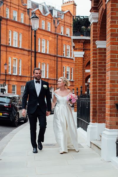 Fotógrafo de casamento Malvina Molnar (malvinamolnar). Foto de 23 de abril 2019