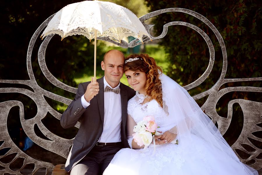 Wedding photographer Irina Kharchenko (antarina). Photo of 3 August 2015