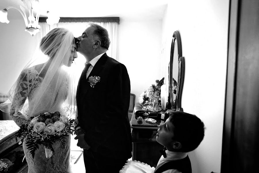 Fotografo di matrimoni Oreste Coluccio (oreste). Foto del 6 marzo