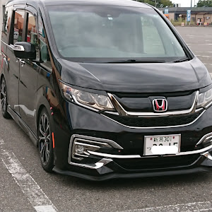 ステップワゴンスパーダ RP4