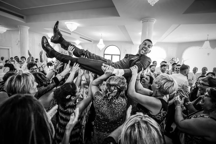 Fotógrafo de casamento Alessandro Spagnolo (fotospagnolonovo). Foto de 30 de agosto 2019