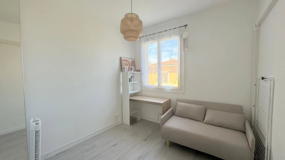 Location meublée appartement 3 pièces 61 m² à La Seyne-sur-Mer (83500), 768 €