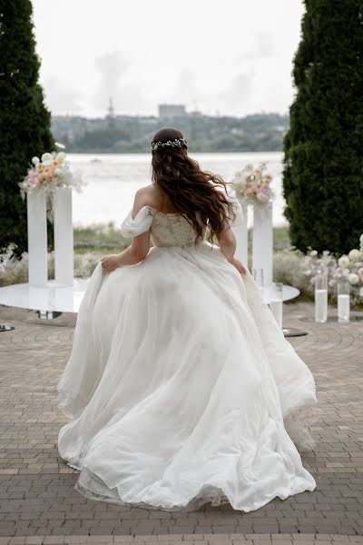 Svadobný fotograf Sofiya Serdyuk (backpackweddings). Fotografia publikovaná 1. augusta 2023