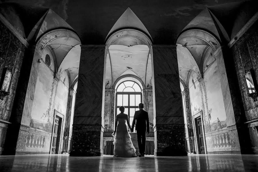 Wedding photographer Alessio Martinelli (blackandlight). Photo of 5 October 2020