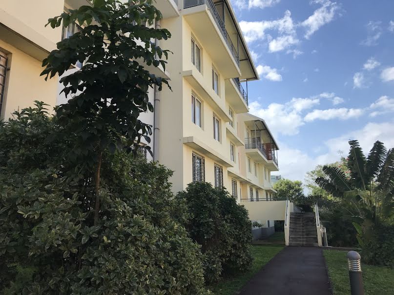 Location meublée appartement 1 pièce 19 m² à Saint Pierre (97410), 497 €