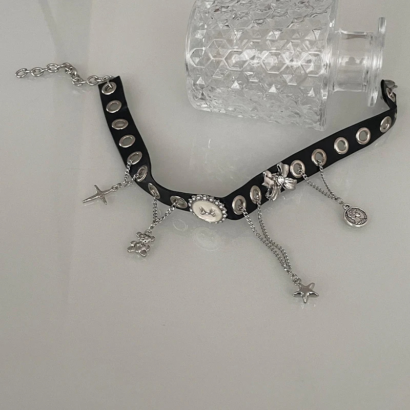 Collier Punk Bear XINGX à pampilles et nœud, style européen et américain, accessoire audacieux pour un look unique et rebelle.