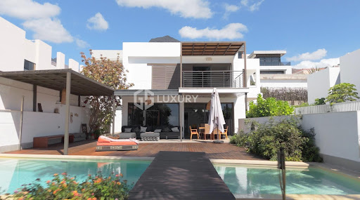 Chalet with terrace 2