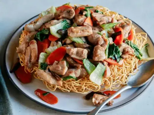 Chicken Pan Fried Noodles With Choice Of Sauce