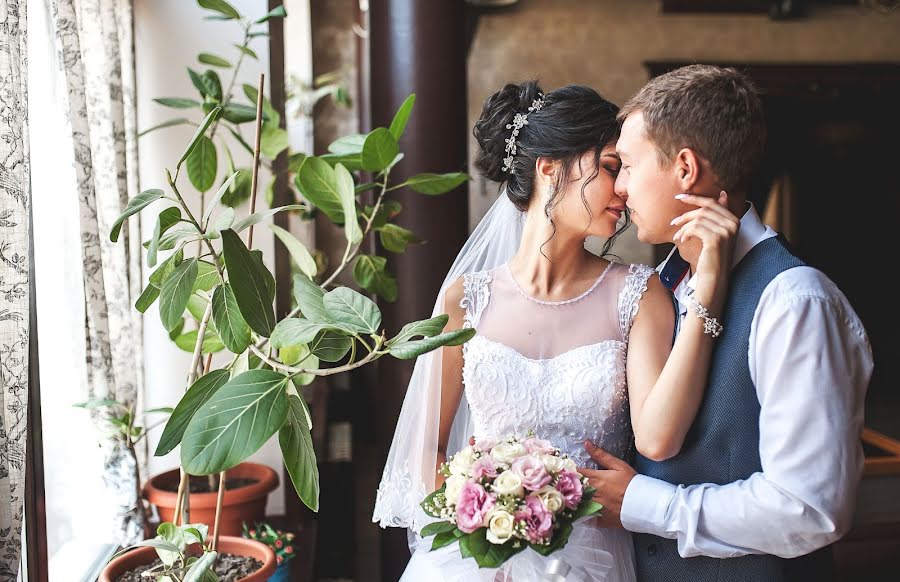 Fotógrafo de casamento Aleksandr Tt (talansev). Foto de 15 de novembro 2018