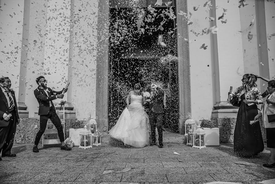 結婚式の写真家Fabrizio Locati (flphoto)。2019 8月7日の写真