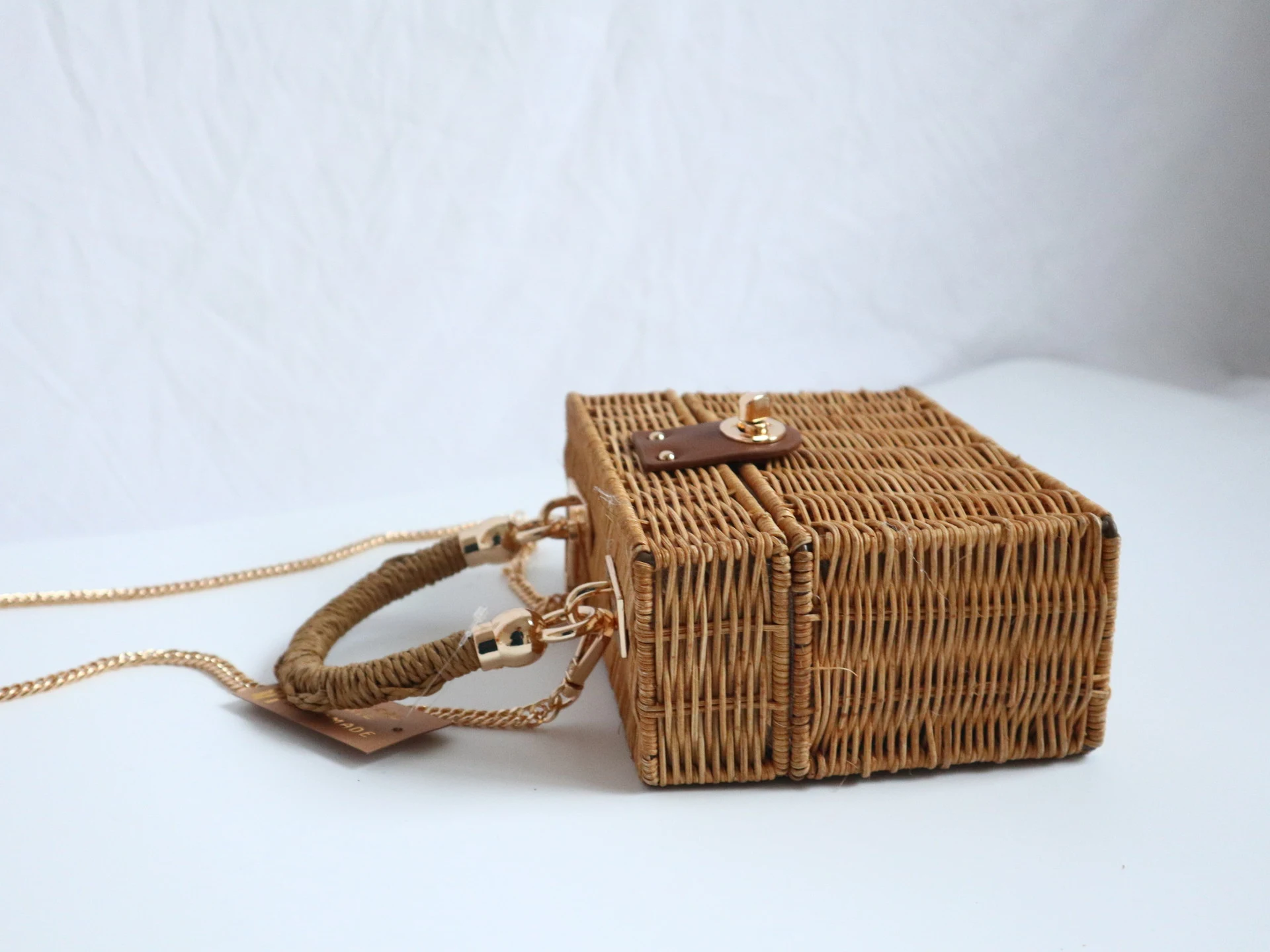 Title 10, Handgemaakte rotan tas met ketting voor meisjes...