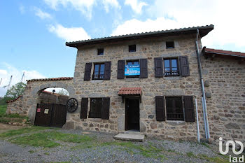 maison à Saint-Julien-la-Vêtre (42)