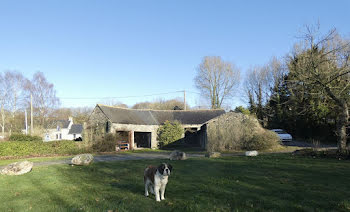 maison à Saint-Mayeux (22)