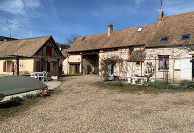 Corps de ferme avec piscine 2