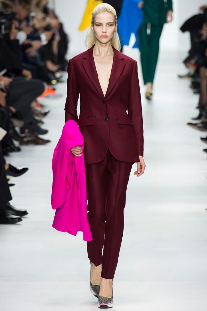 Burgundy color in clothes - a combination of 2022, photo 43