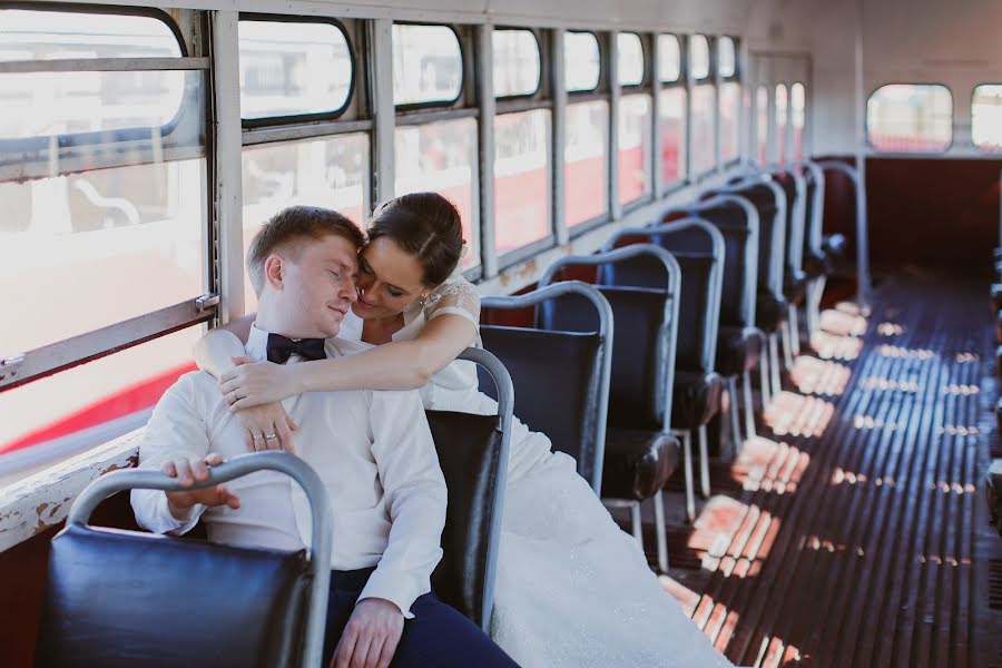 Fotógrafo de casamento Semen Svetlyy (semsvetliy). Foto de 19 de agosto 2017