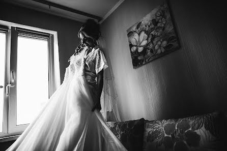 結婚式の写真家Andrey Gribov (gogolgrib)。2017 4月12日の写真