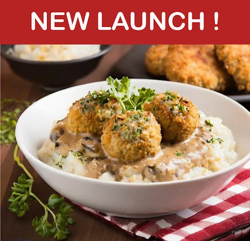 Fried Chicken Meatball Stroganoff With Parsley Butter Rice (540 Gms)