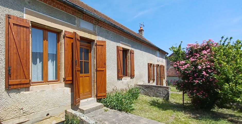 Vente maison 5 pièces 85 m² à Bourbon-l'Archambault (03160), 112 350 €