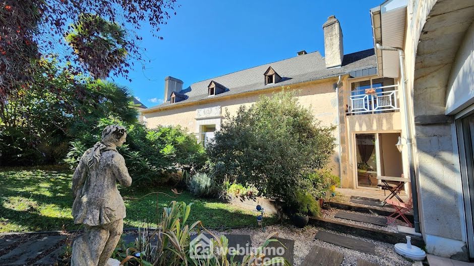 Vente maison 7 pièces 300 m² à Mirepeix (64800), 422 000 €