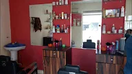 Royal Mens Beauty Saloon photo 1