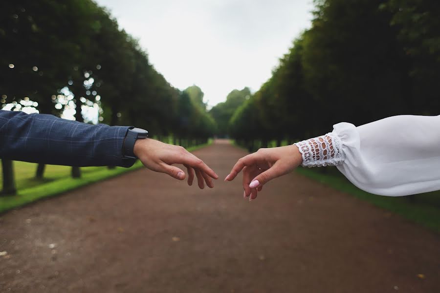 Wedding photographer Anton Ponomarev (ponomarevanton). Photo of 27 October 2021