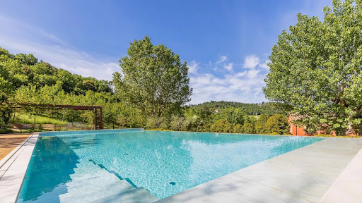 Villa with pool 3