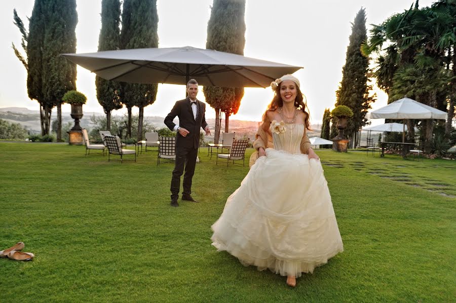 Fotografo di matrimoni Monica Caleffi (caleffi). Foto del 2 dicembre 2021