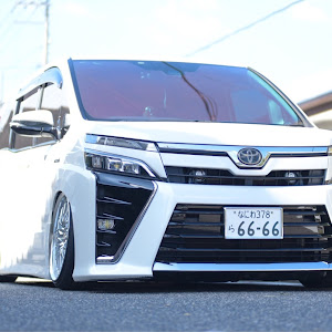 ヴォクシー ZWR80W